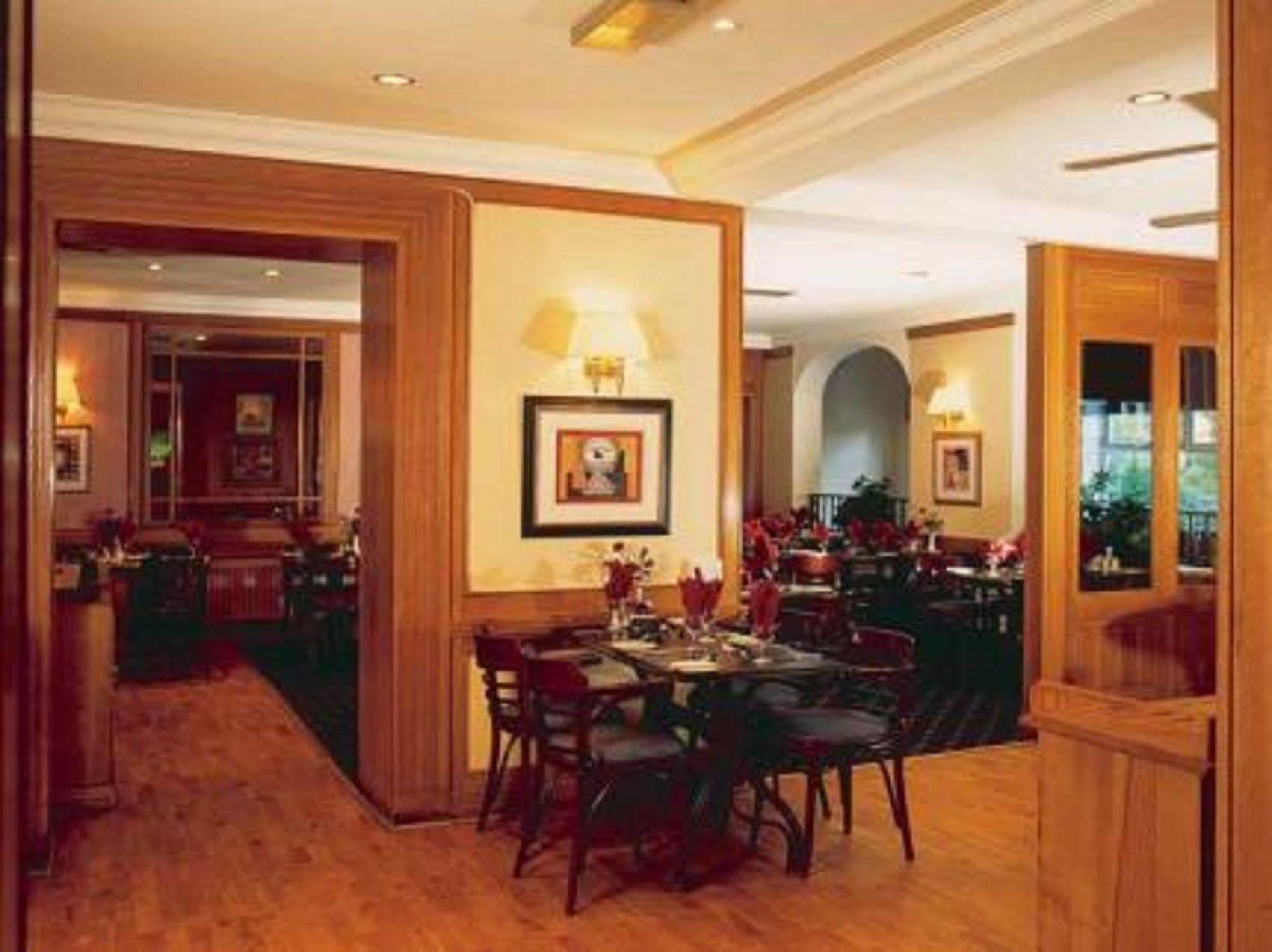 Carrington House Hotel 3*